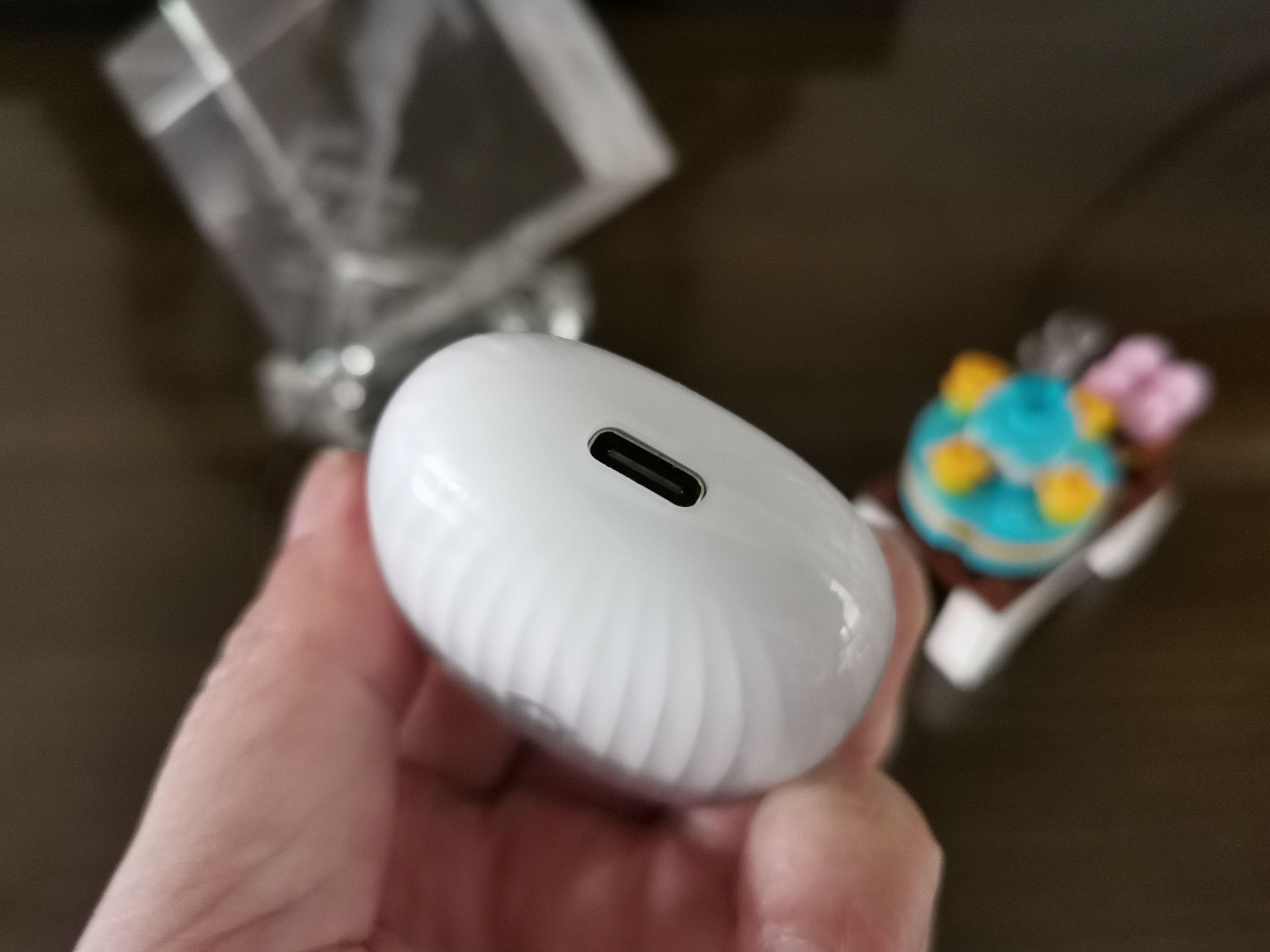 100多元只能买个好看？GIEC CandyPods真无线蓝牙耳机体验