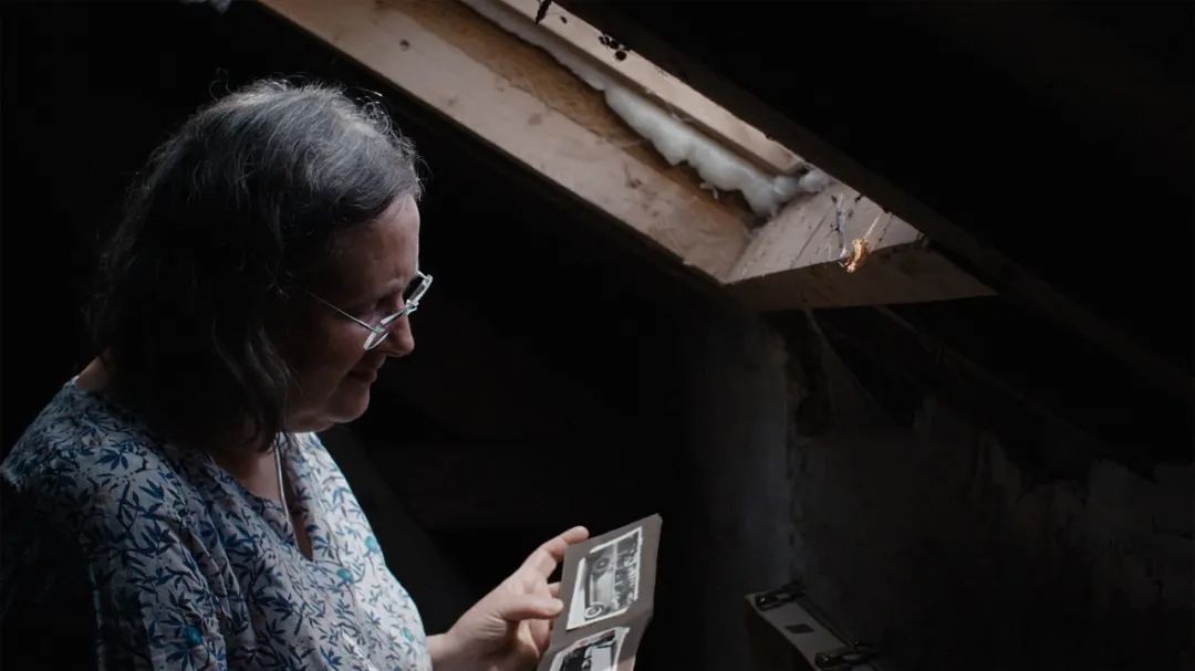 集中营里的中国爱人