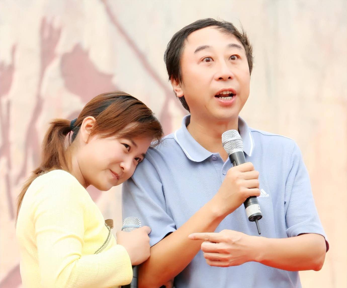 无绯闻,不炒作,冯巩六大弟子个个清白有实力,从不给师傅找麻烦