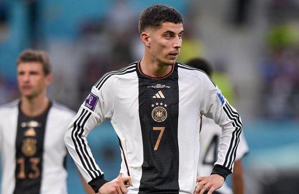 世界杯进入十六强的国家6（世界杯16强正式出炉：多支夺冠热门意外翻车，日韩澳强势晋级）