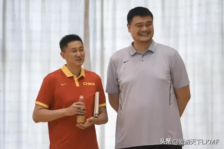 cba球员为什么那么差(自从杜峰执教以来，男篮一天不如一天，最主要的问题就是基本功差)