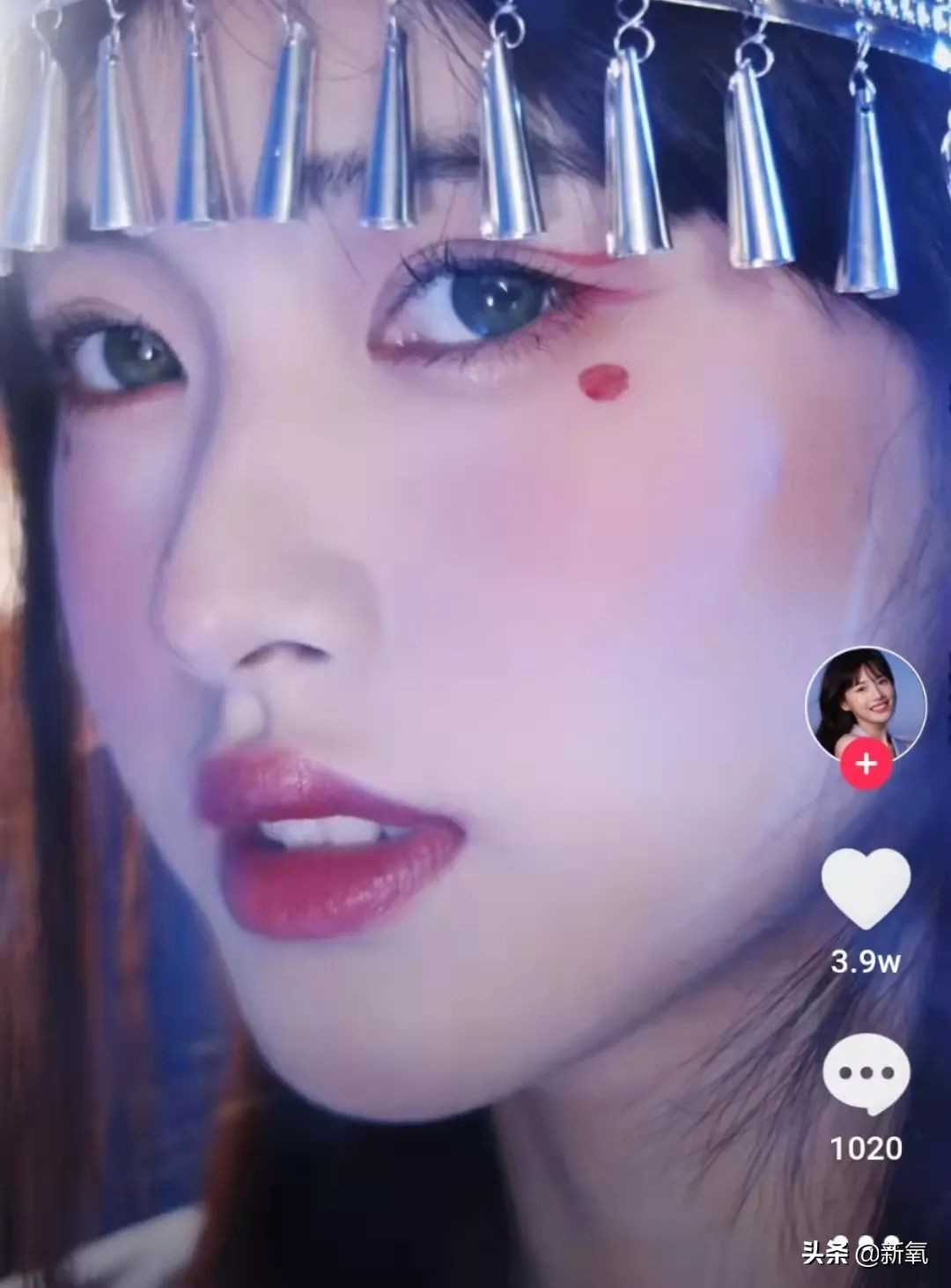 网红圈也出了个淡颜系美女！旧天台随便一拍她就火了？