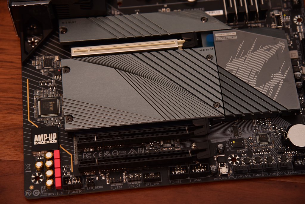 技嘉Z690小雕PRO好板，固态4片，内存6000MHz，12600K实战测试