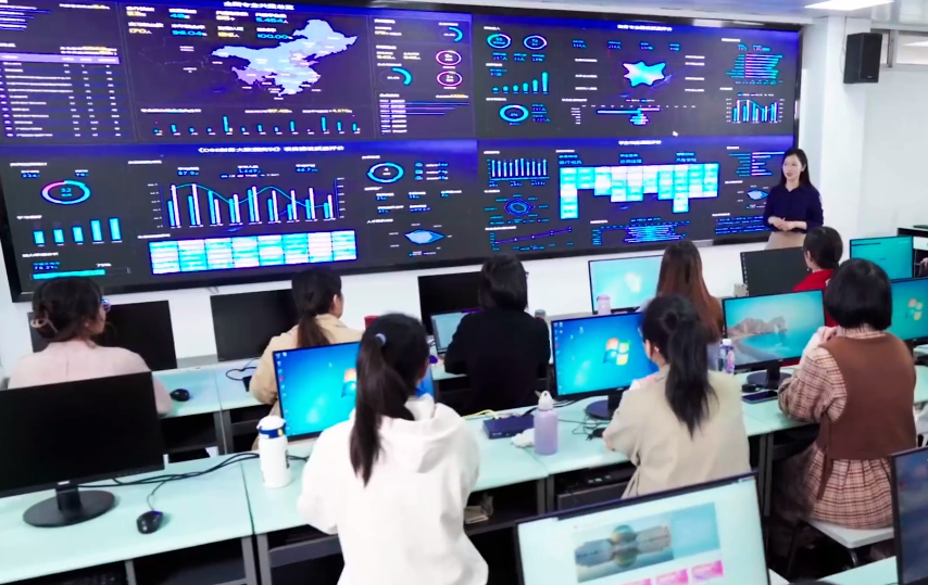 来金陵城，观长江波澜，枕九乡水脉，与南京财经大学共奋进