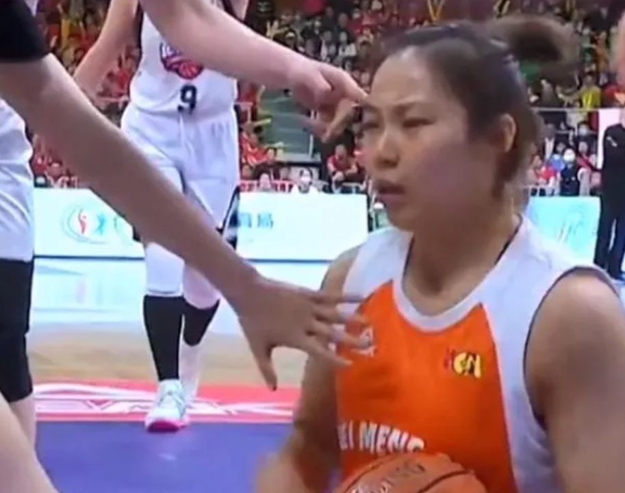 wcba是什么意思（女篮2人故意犯规夺冠不光彩，最佳5首发再次换人，新版巨人将出战）