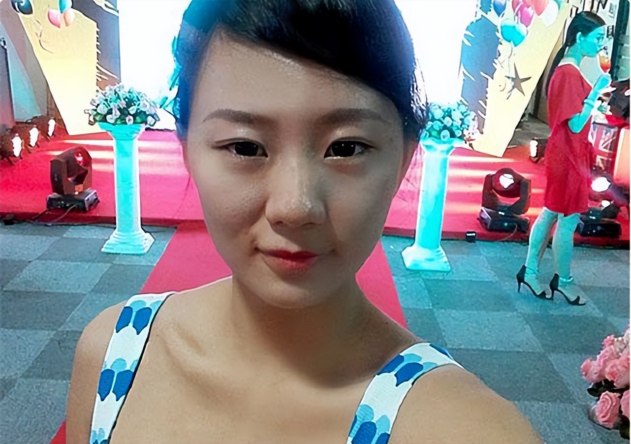 2014年，那个曾扬言“非5000万富二代不嫁”的周兰君，至今仍未婚