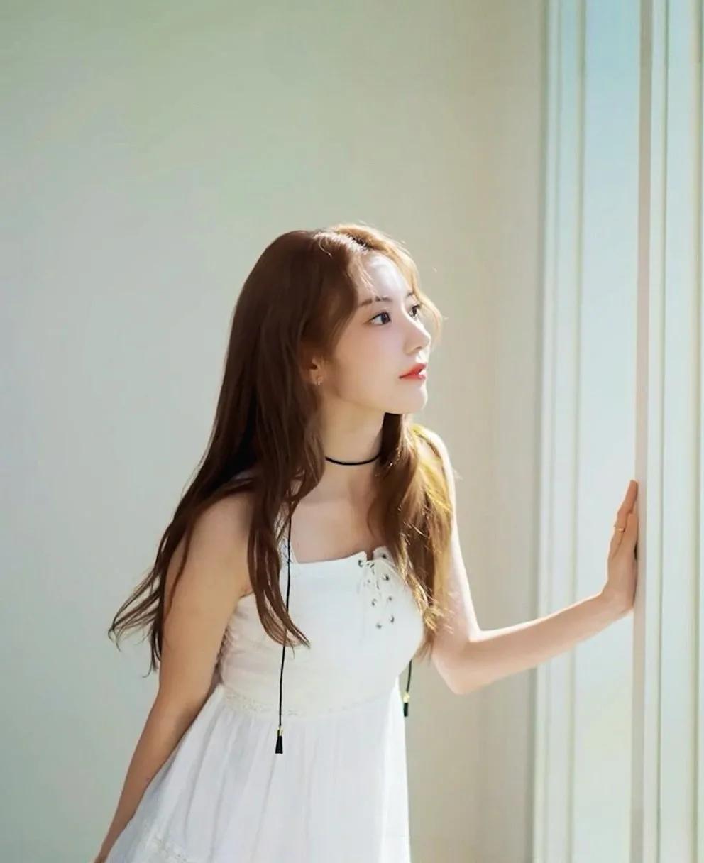 绝美"小樱花"宫脇咲良小清新写真图集,元气十足大眼迷人