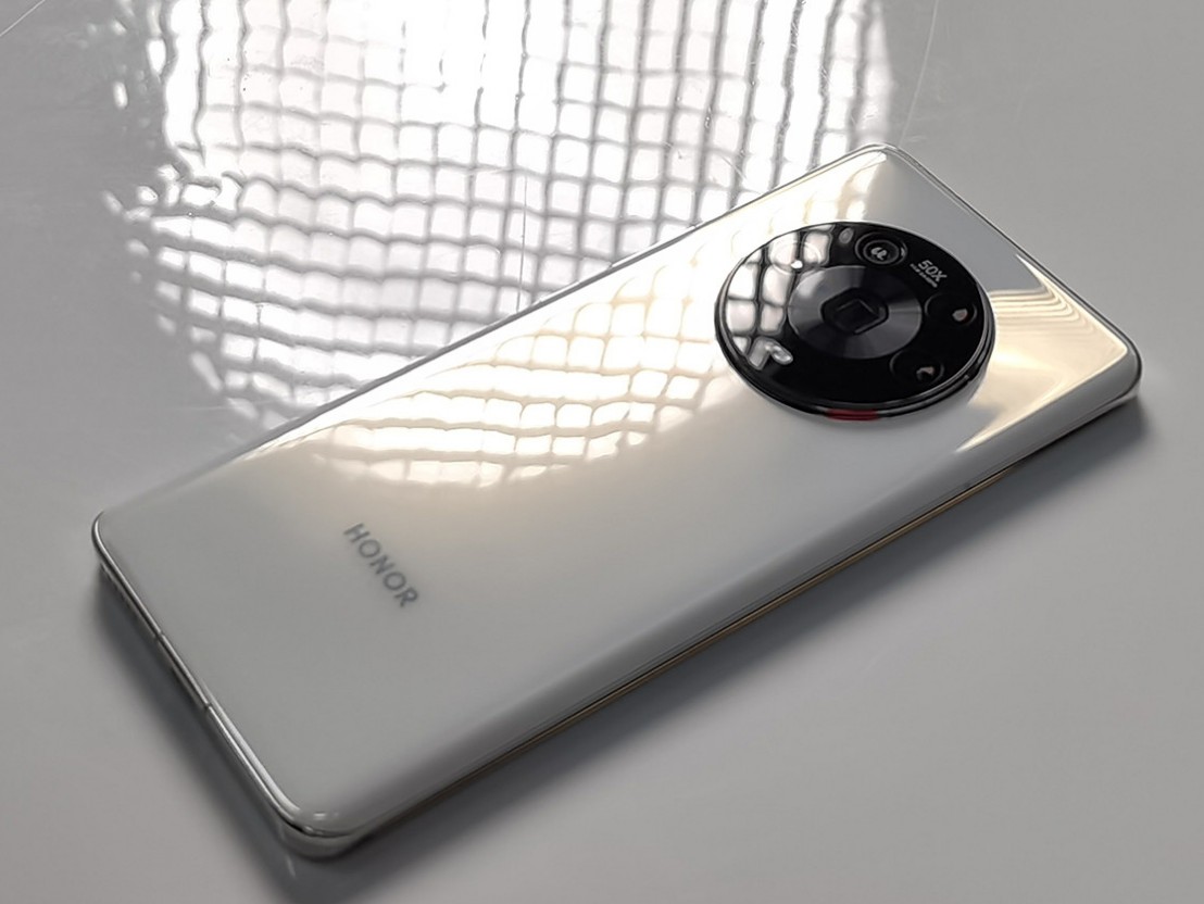 国产手机里也有高端的机型，这3款很难挑出毛病，还比苹果更便宜