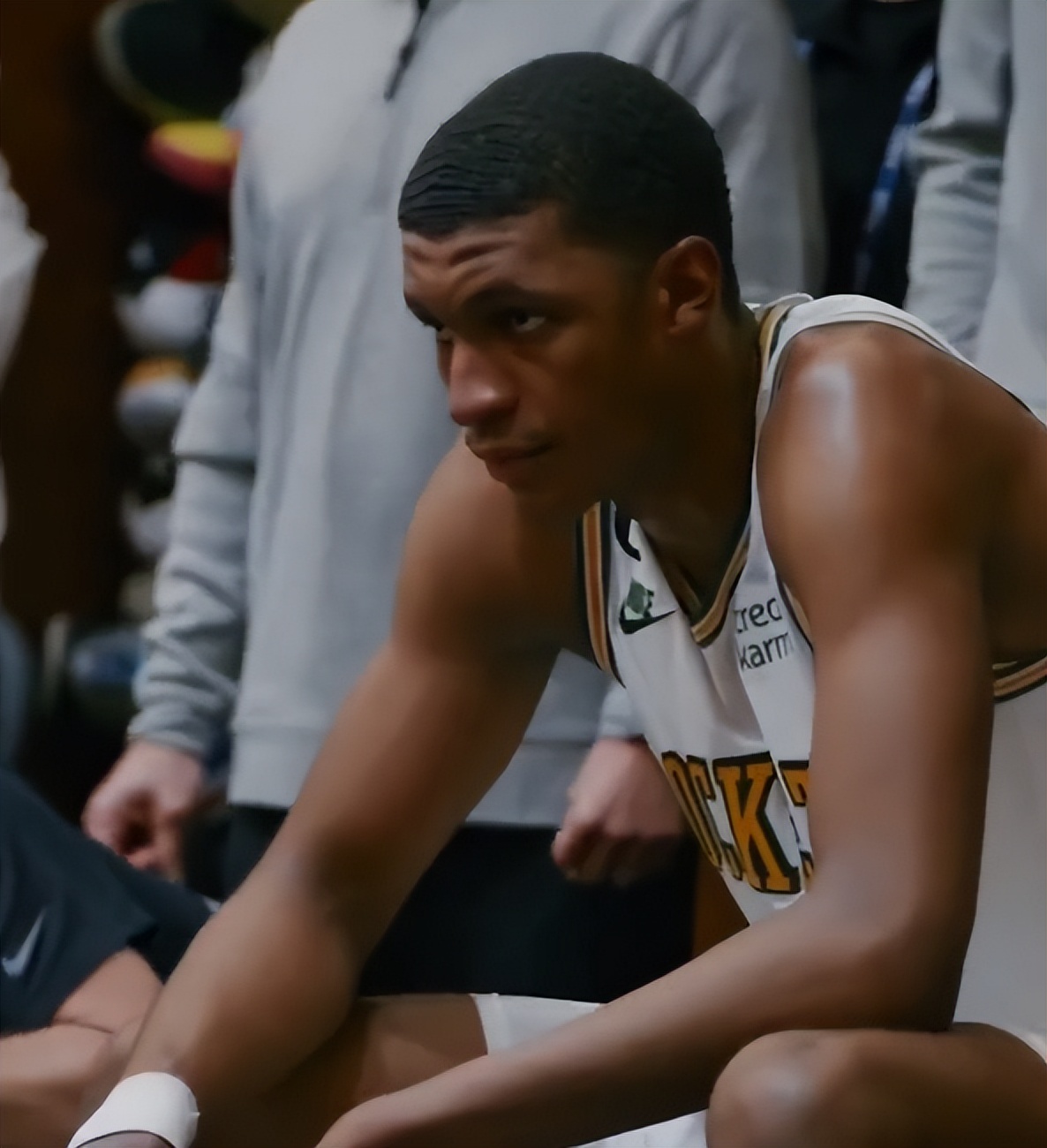 nba季后赛火箭vs雷霆第四场（感谢雷霆！火箭收获反字母装甲，美媒支招斯通4换3报价班巴）
