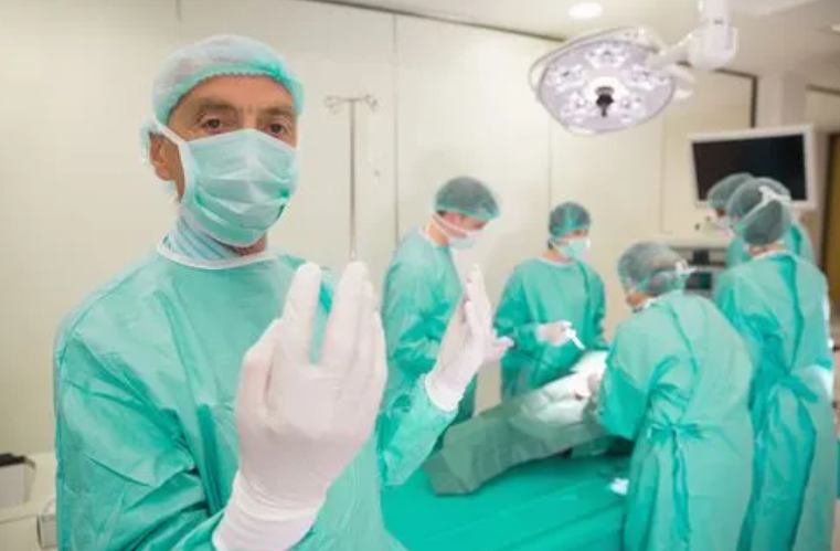 北大医学部无缘榜首，医学类高校排名更新，北京协和排名惹争议