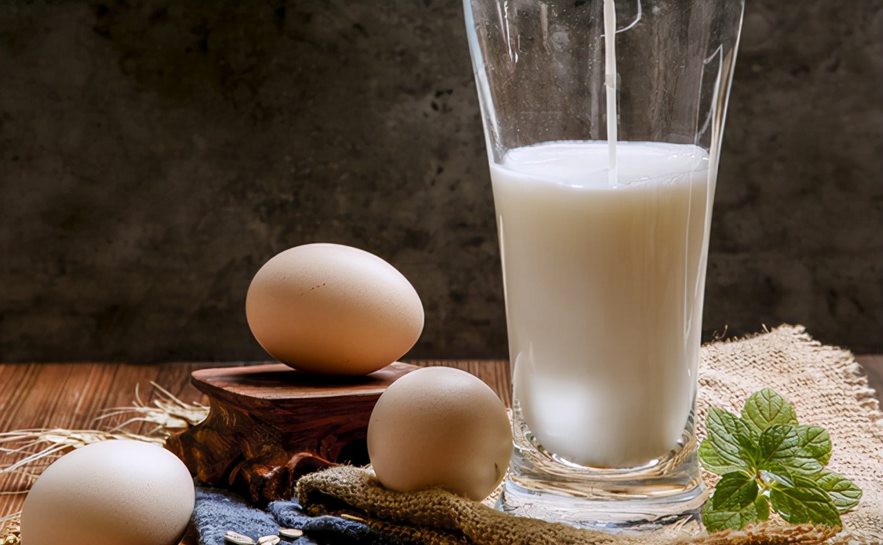 早餐不能吃“白粥”？医生建议：不只是白粥，这3种食物尽量少吃