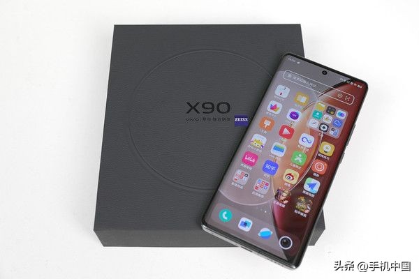 vivo X90：首发天玑9200 创造稳定无负担的使用体验