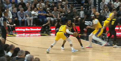 nba五佳球nba五佳球视频（11.8 NBA五佳球+三个失误球）