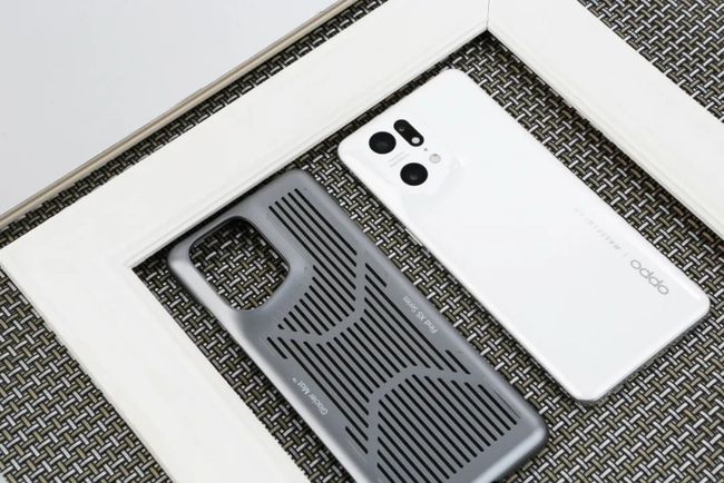 再攀顶峰 不止“一机双芯”——OPPO Find X5系列为未来影像定格局