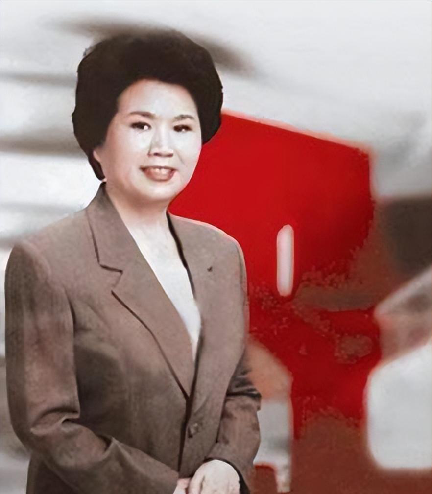 与丈夫相伴48年,在搭档罗京病逝后自请离职,邢质斌过得还好吗?