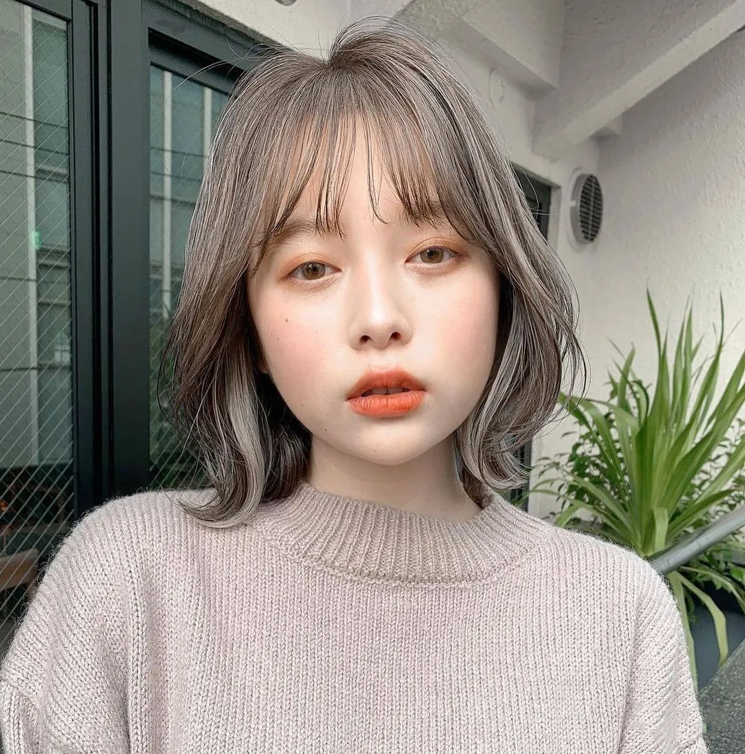 很适合圆脸女孩的短发造型推荐,打造自然小v脸