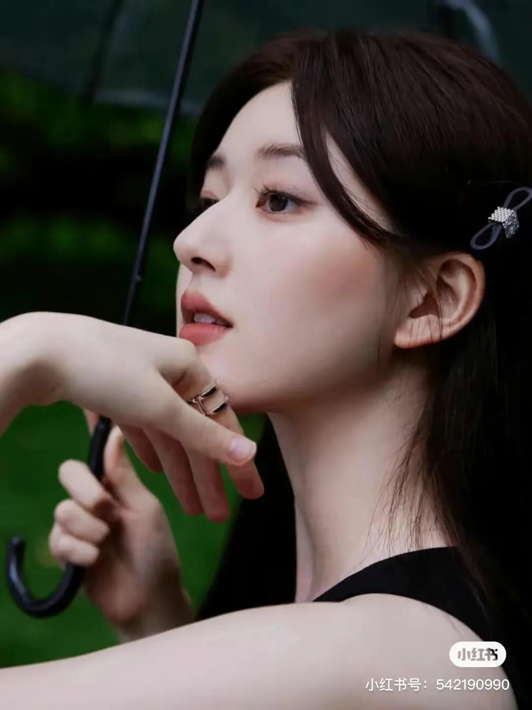 张天爱、杨幂杂志大片，清纯唯美，炫彩多姿