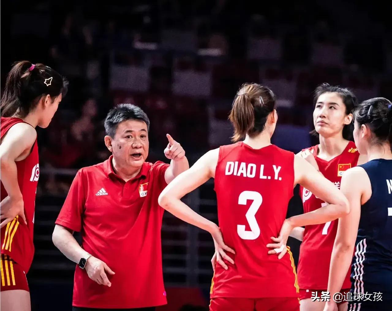 直播女排vs意大利队「CCTV5直播：中国女排VS意大利女排,蔡斌亮相最强2张牌大胜」