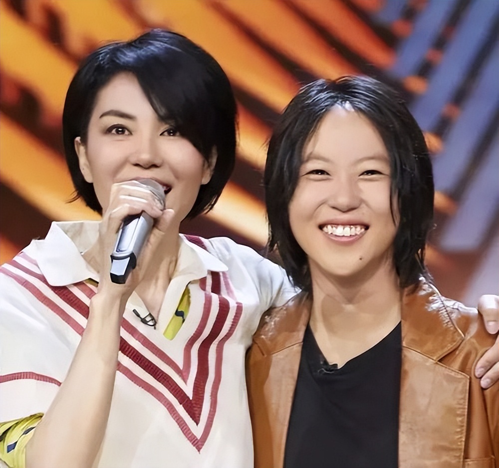 星二代泛滥、关系户扎堆、富二代遍地，娱乐圈已成为“世袭制”?