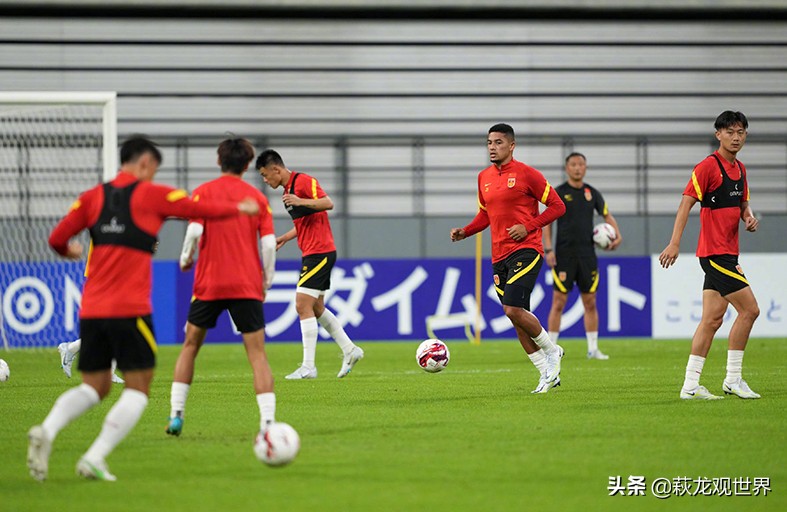 中国队对日本直播（CCTV5直播日本队VS国足！避免惨案必须拼刺刀 扬科维奇：压上去）