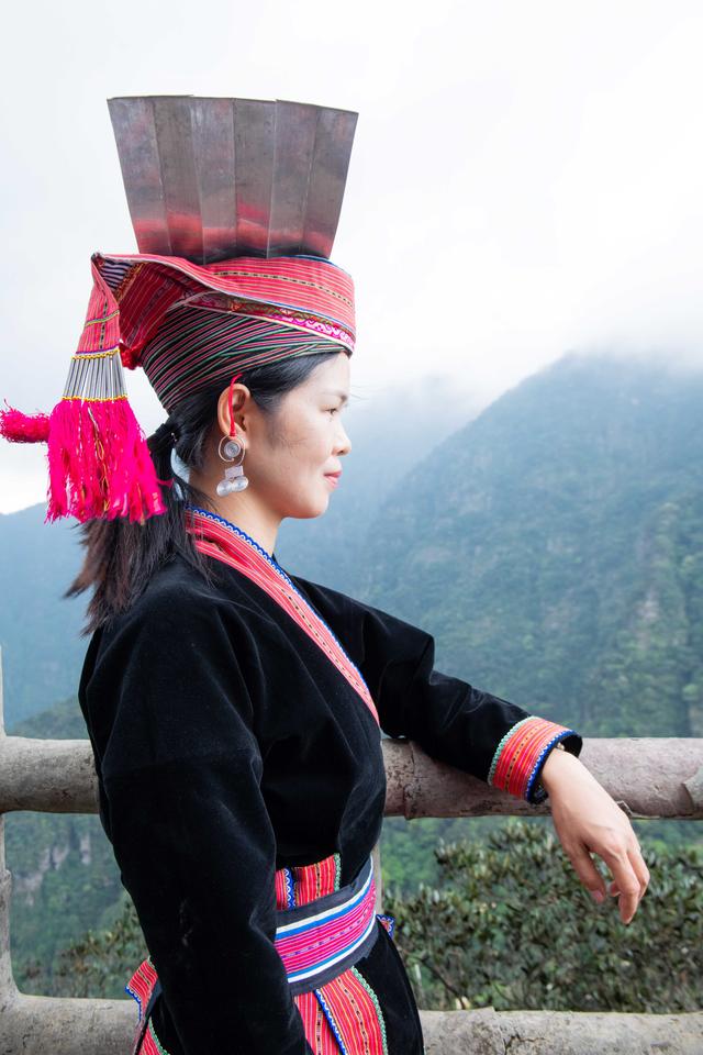 瑶山深处的旖旎风光，在这里看云海翻涌，不容错过的圣堂胜景