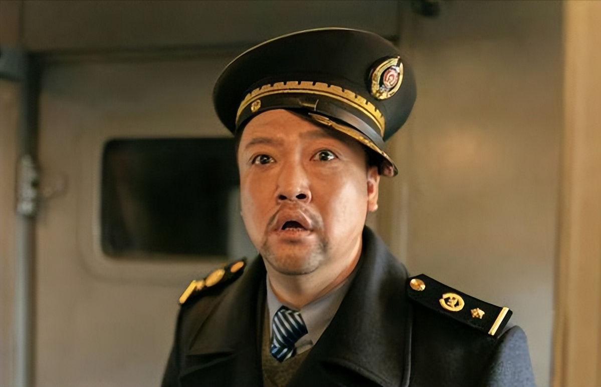 贾冰为何突然不"红"了?你看他做的这些事,就都懂了-蘑菇号