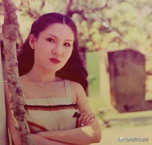 被全网骂了二十多年的西门大妈，与男神演亲密戏，黯然退圈之谜