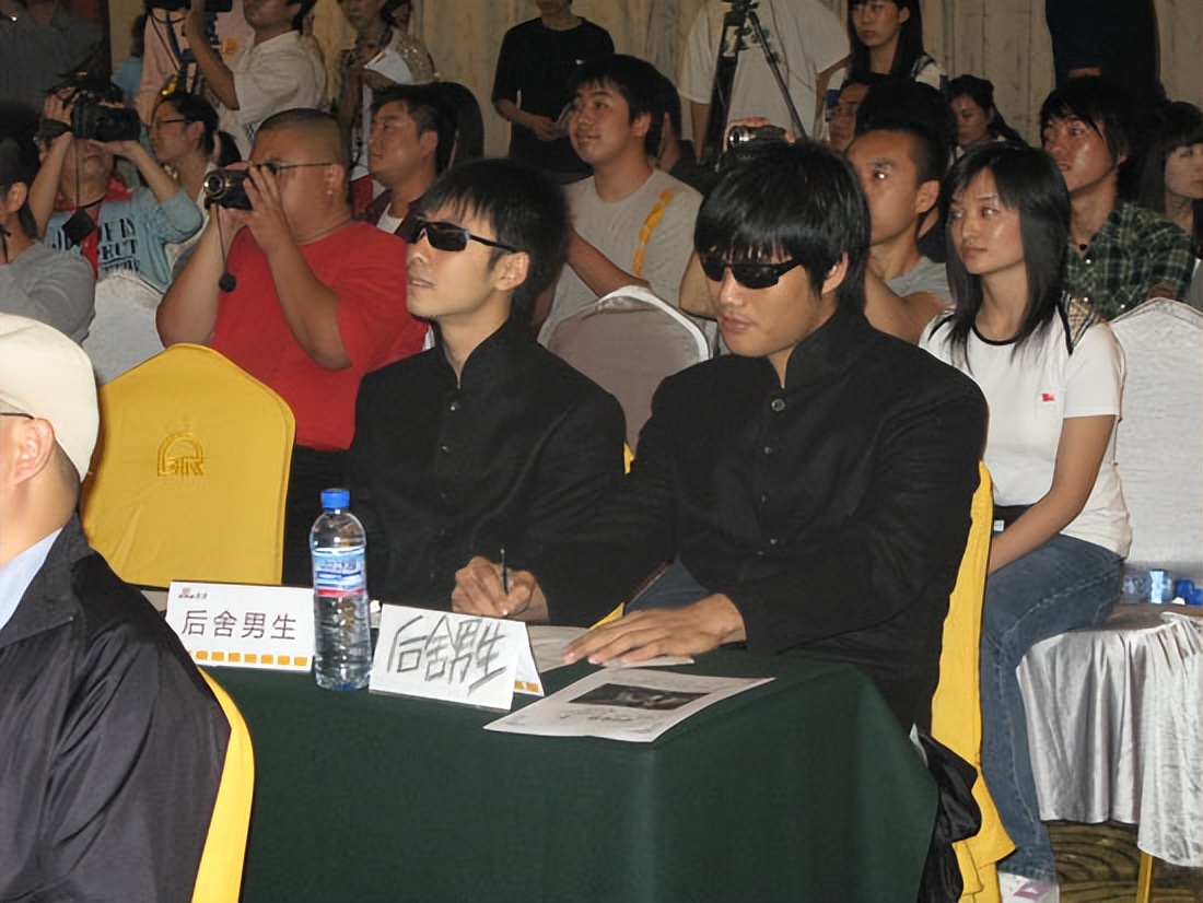 “网红鼻祖”后舍男孩：曾凭“对口型”火爆全网，如今怎么样了？