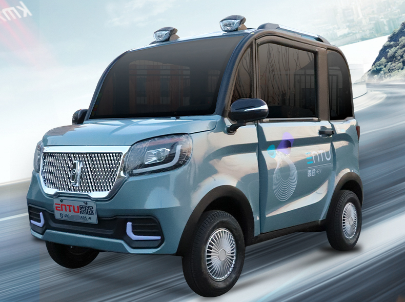 这是恩途新升级的一款低速四轮电动车产品,它在外观上,保持了之前的