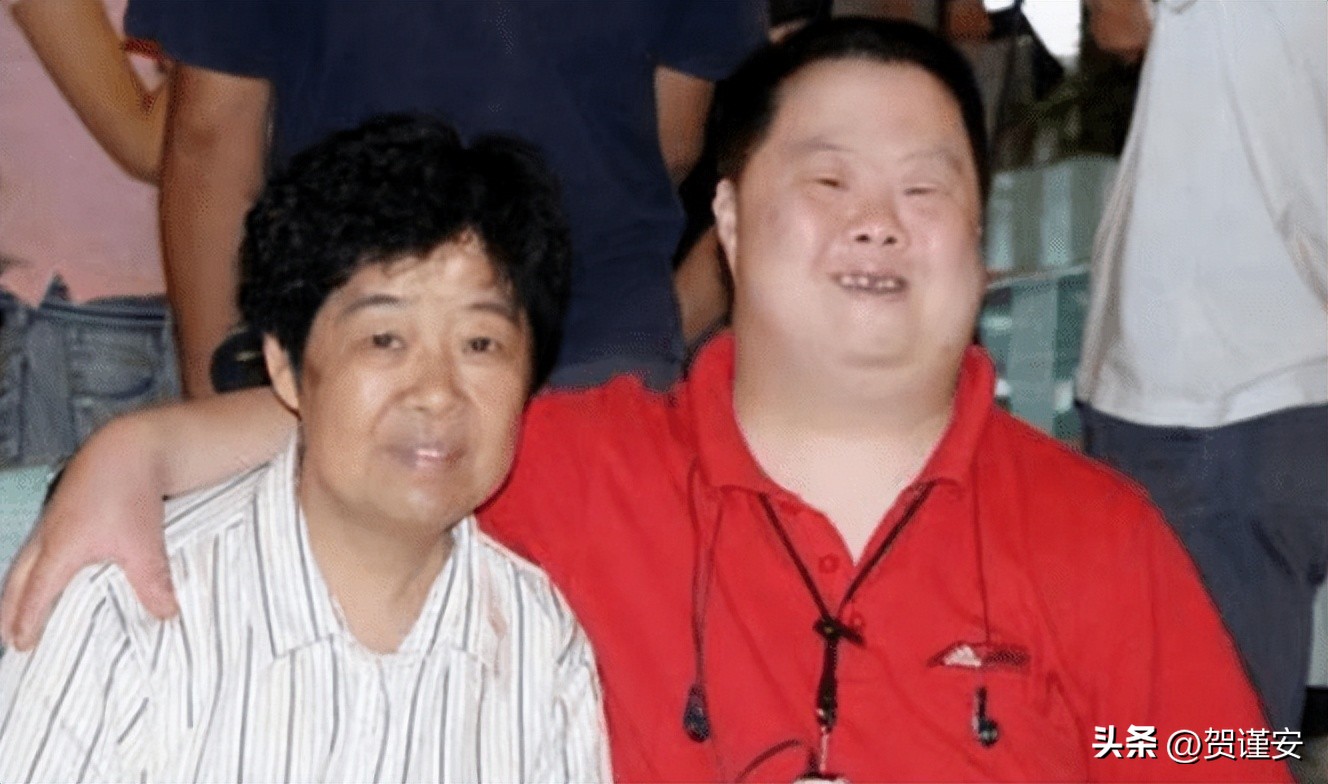 曾是“天才指挥家”的他：先天智力不足却被捧上神坛，今悲惨度日