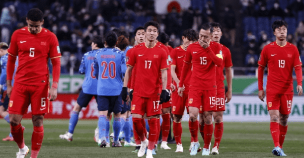 中国足球队为什么那么烂(中国足球为何搞不好？足球名嘴一针见血指出两个原因，切中了要害)