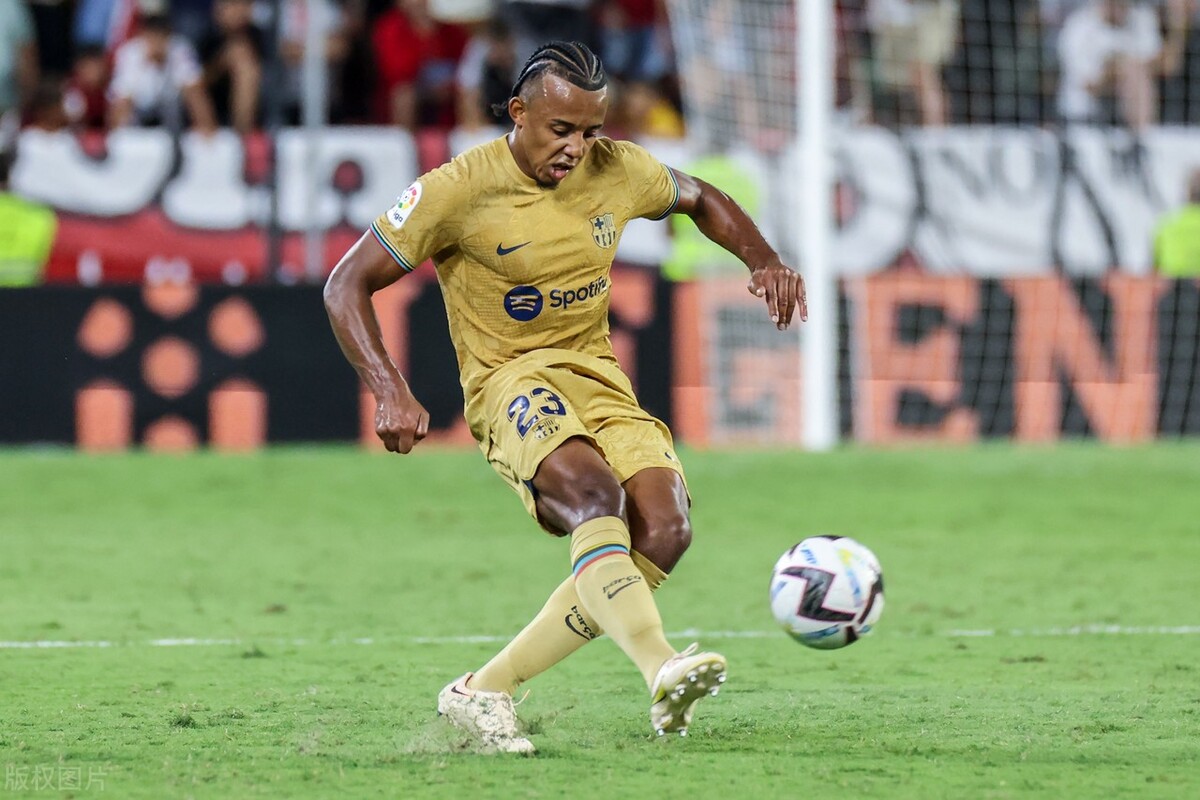 世界杯法国队为什么身价高（法国身价榜：皇马双星上榜，巴萨后卫在列，姆巴佩1.6亿强势登顶）