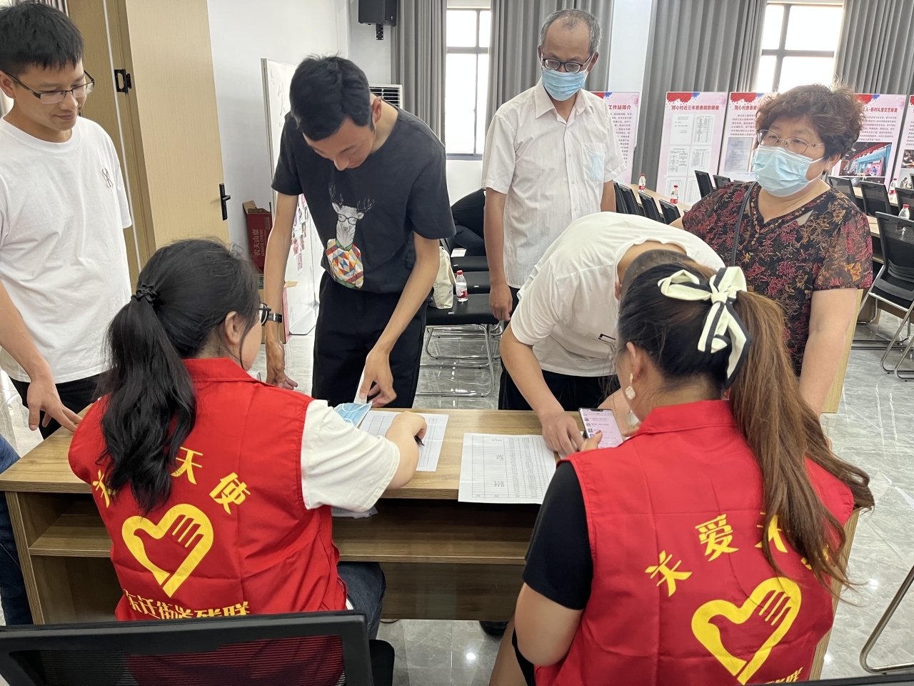 浙江有礼 浔寻善友｜帮有礼——东迁街道开展无障碍观影公益活动
