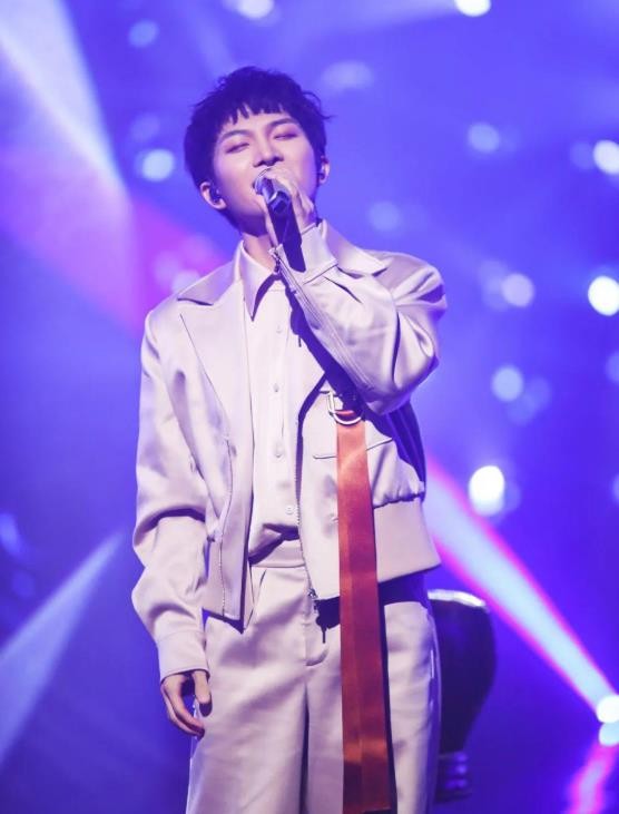 “天籁之音”周深：因《欢颜》被尹约相中，后力压李克勤一举夺冠