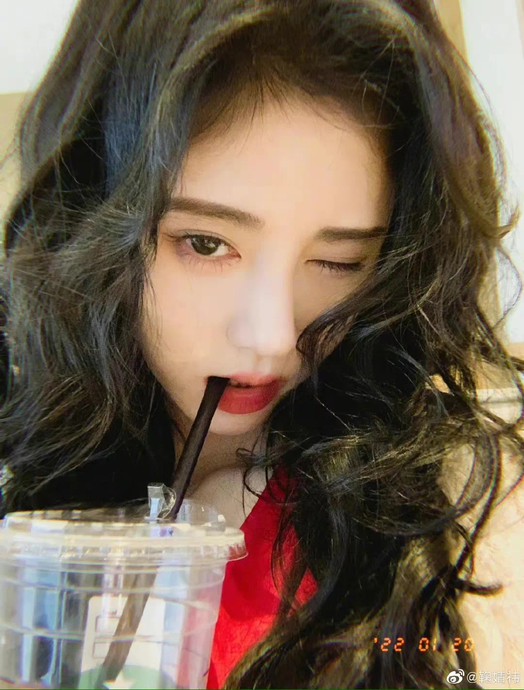 刘亦菲罕见自拍营业？拍得不错下次不准再拍了