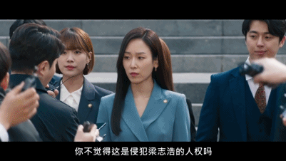 收视又拿第一，女王新剧很爽很上头