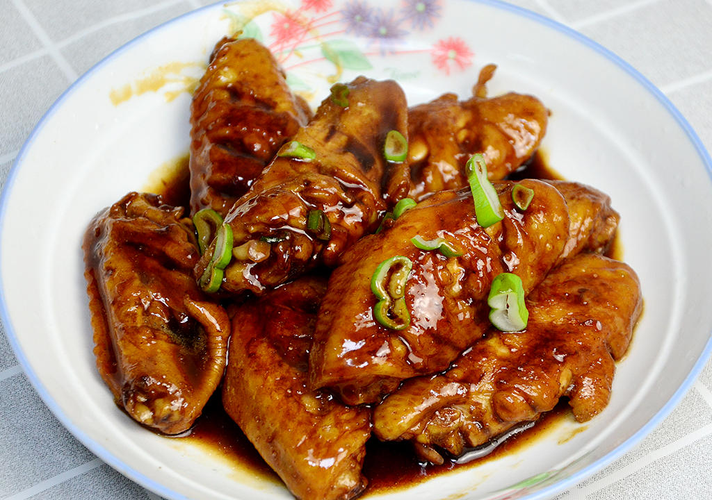 耐磨抗造，实力不粘！九阳大磨王爆炒不粘锅：大火爆炒更美味