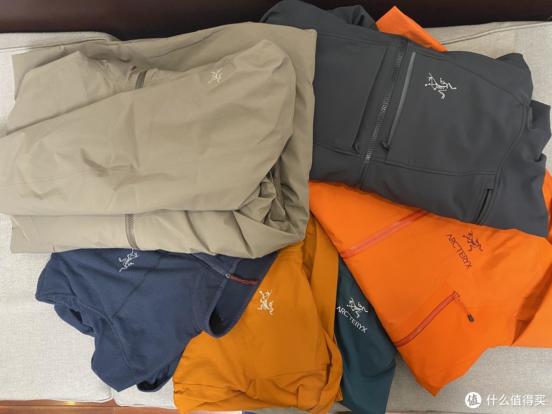 盘点十大始祖鸟平替迪卡侬冲锋衣_始祖鸟迪桑特与齐名的冲锋衣-第1张图片-潮百科