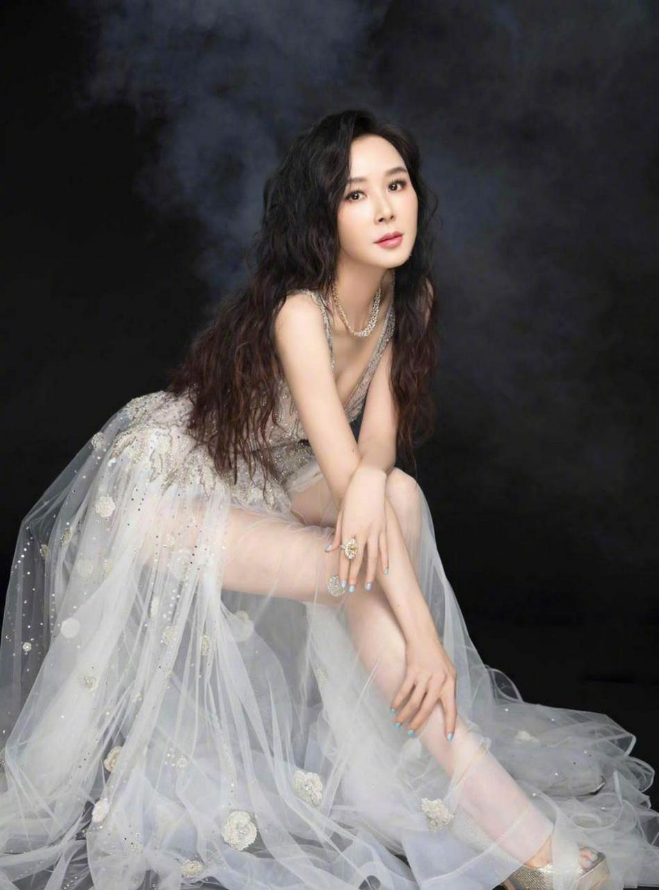 萧蔷:台湾第一美女的情感历程,为何总是与富商纠缠不清?