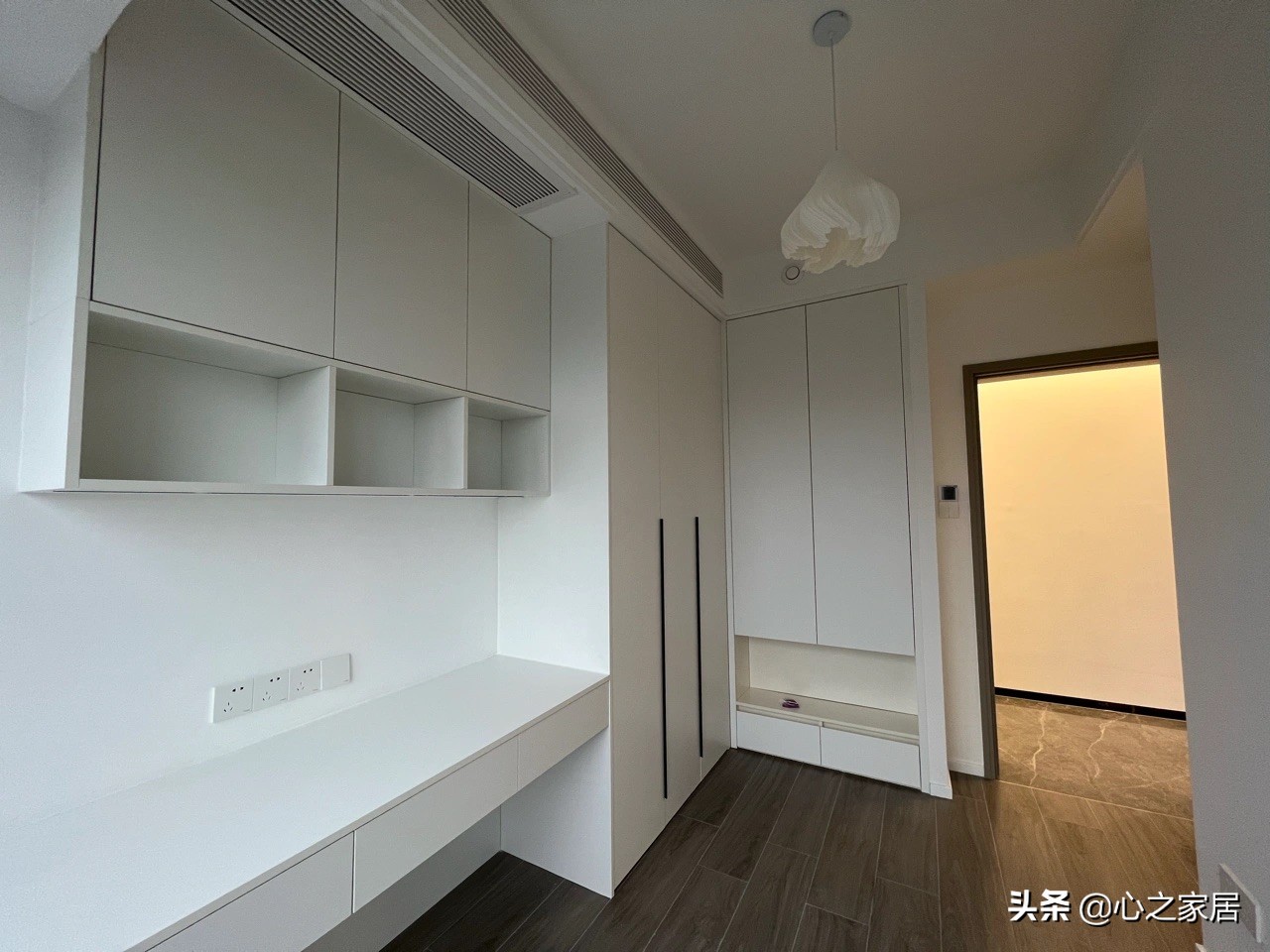 140㎡的大四居家装逐渐成型，简约大气的效果，当初的选择没有错
