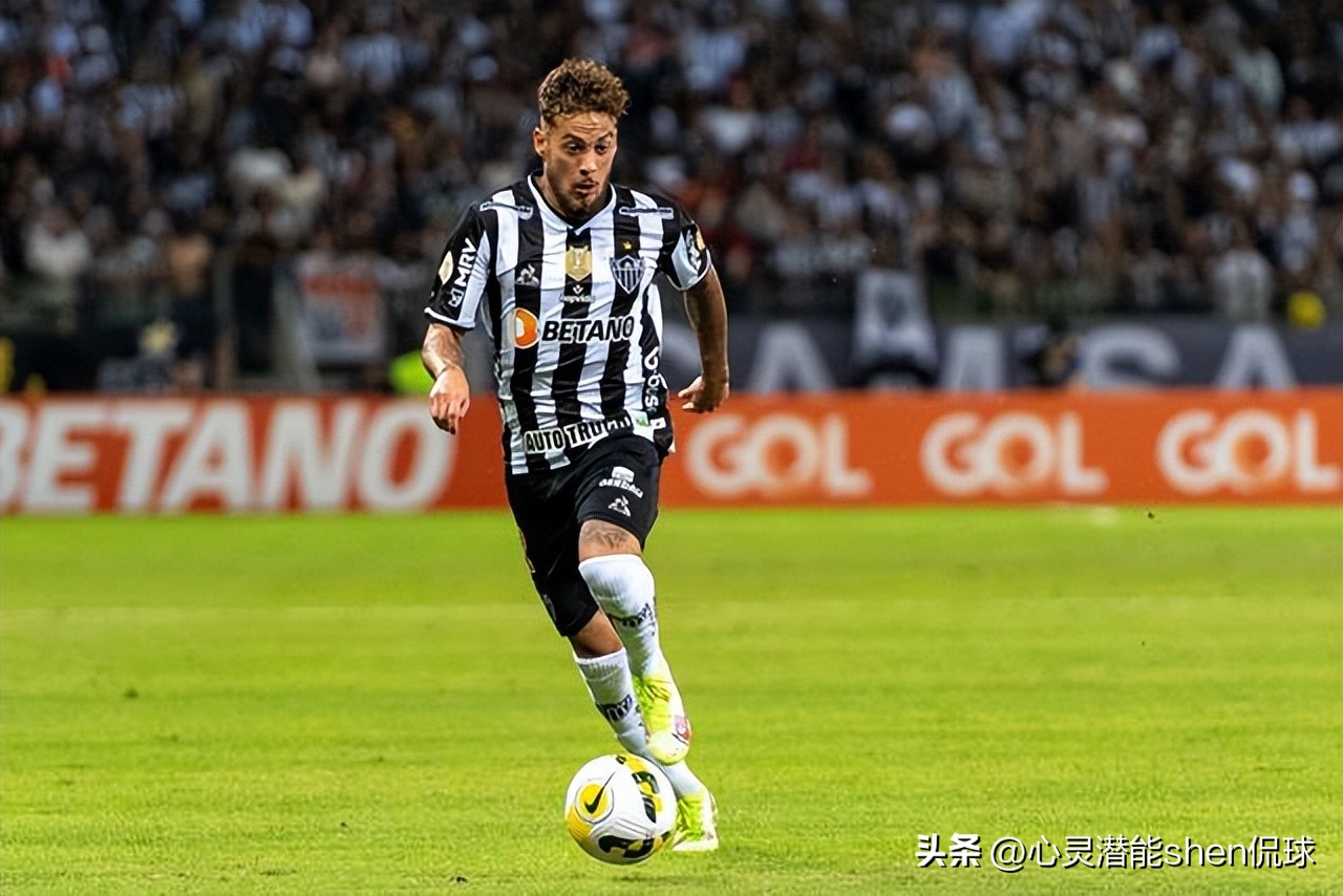 0-0到6-5!南美3冠王神了,被红牌罚下2人仍强势晋级,剑指3连冠