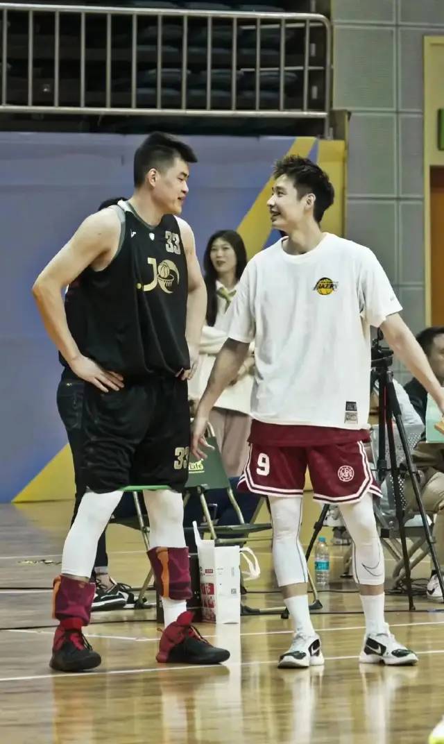 cba球员冯欣去哪里（自由球员去哪？宗赞冯欣投身野球江湖）