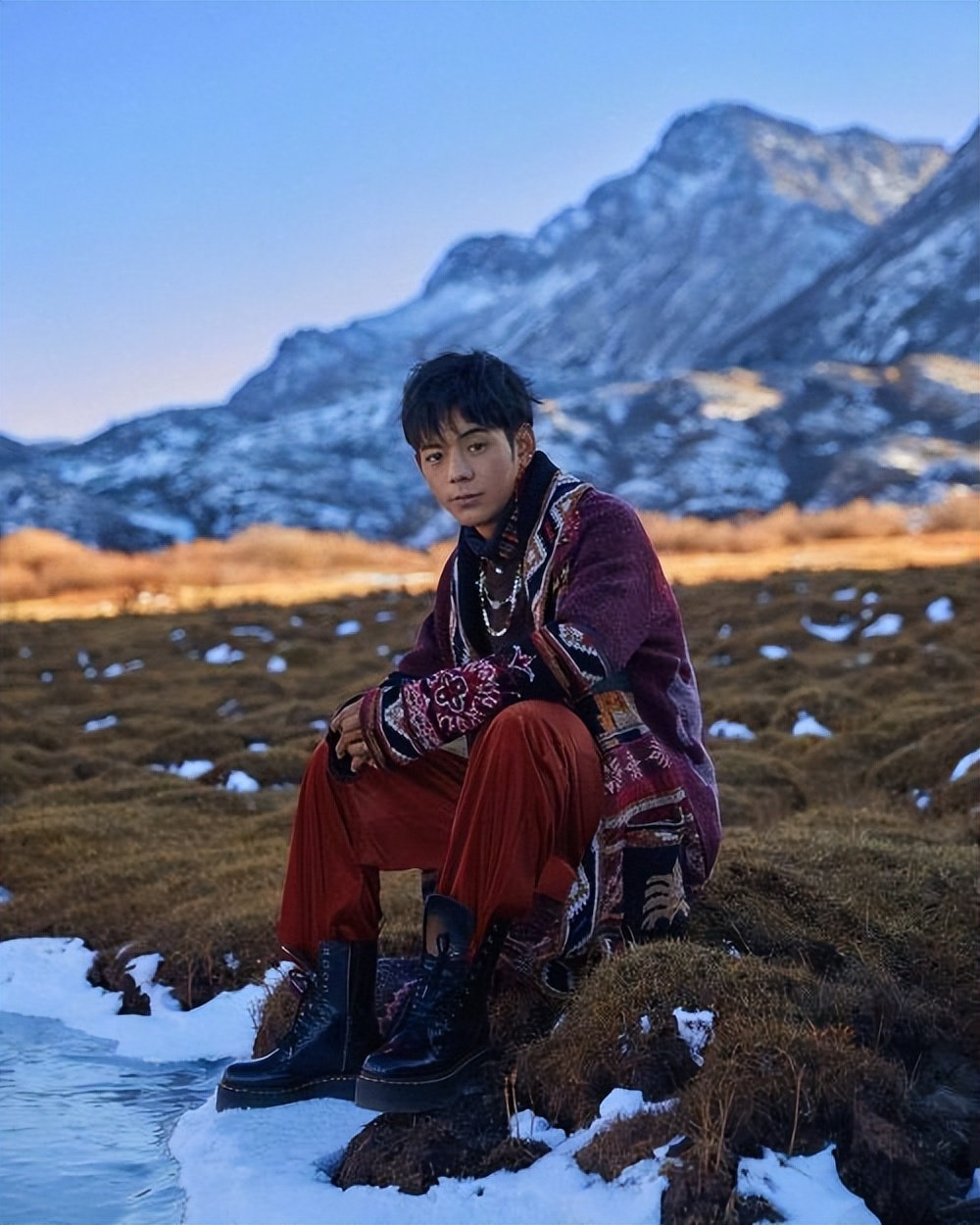 丁真:被追捧,被质疑,被策划,短短2天放牛郎变身国民网红