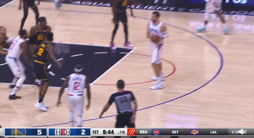 布莱德索眉头紧皱（家暴被捕！刚曝光加盟上海队！女友怒斥他是个魔鬼）