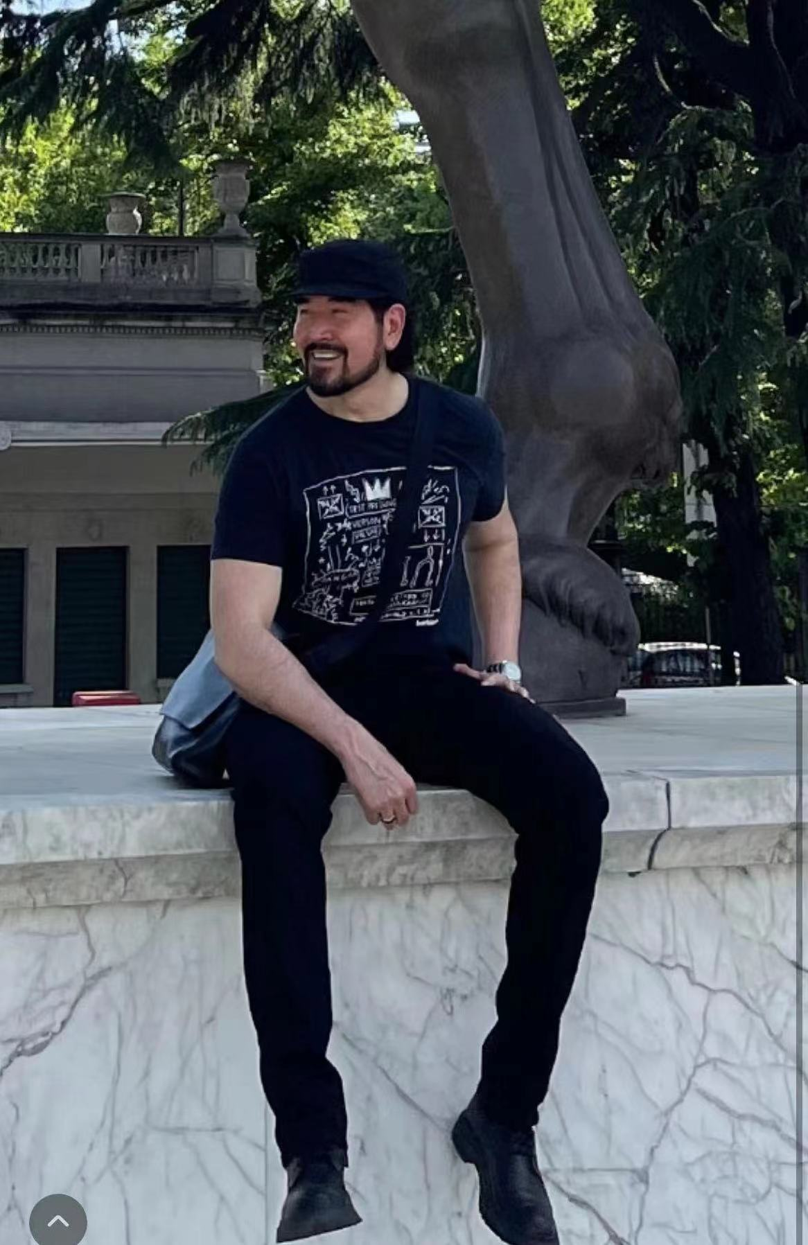 费翔个人资料(62岁费翔美国晒照庆生!