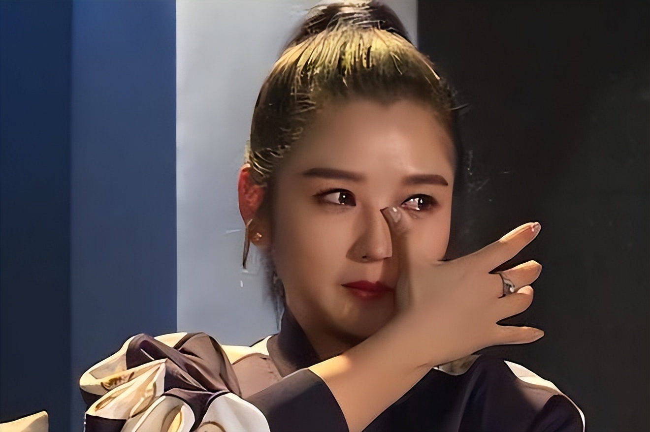 8位过气女明星窘况：卑微求工作，变脸被群嘲，徒留尴尬与心酸