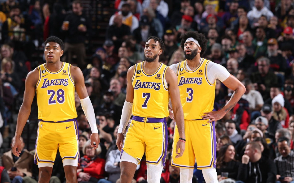 nba赛事直播平台（CCTV5不转，腾讯直播NBA湖人VS森林狼，詹姆斯+浓眉谁能复出？）