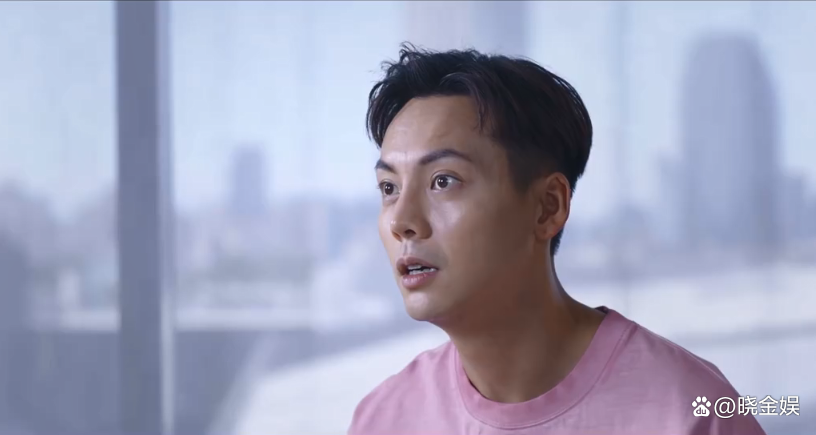 陈伟霆：接受《人民日报》专访，讲述为什么在北京安家的心路历程