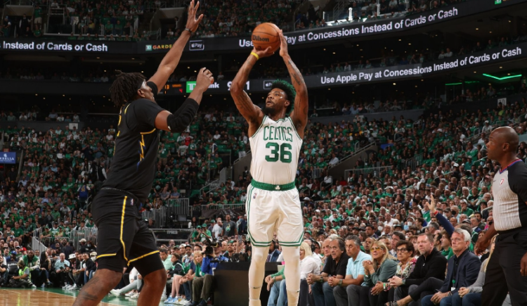 波士顿凯尔特人主场（差距巨大！绿军主场太恐怖，名记嘲讽大通中心：像NCAA二级联赛）