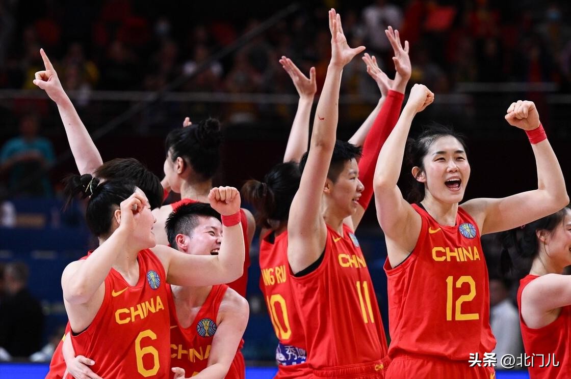 2021女篮赛全场回放(中国女篮28年首次世界杯决赛：2米巨人61-59爆冷澳洲，决战美国)